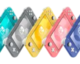 Różne rodzaje Nintendo Switch Lite: turkusowy, szary, żółty, koralowy i niebieski.