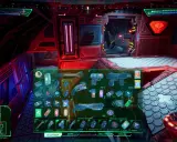 Interfejs gry System Shock 3 z ekwipunkiem: bronie, medykamenty i materiały.