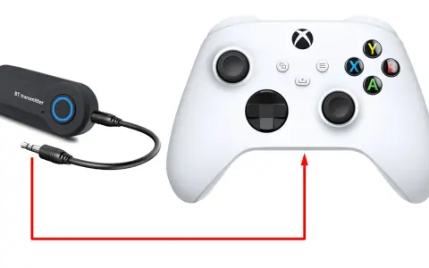 Adapter BT do podłączenia słuchawek do Xboxa. Włóż wtyczkę jack do kontrolera.
