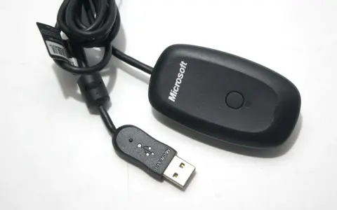 Adapter USB do pada Xbox 360. Dowiedz się, jak podłączyć pada Xbox do PC za pomocą tego akcesorium.