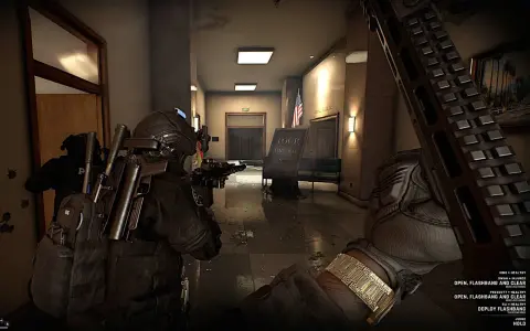 Gracz w grze Days Gone, uzbrojony po zęby, przygotowuje się do akcji w korytarzu.