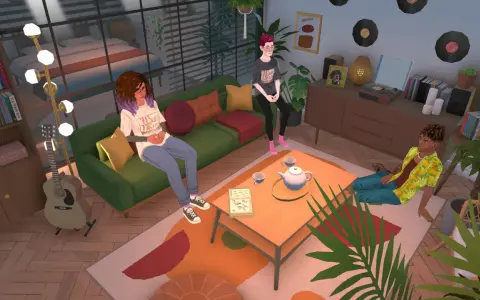 Trzech przyjaciół relaksuje się w przytulnym salonie, jak w grze The Sims 2. Na kanapie siedzą dwie osoby, trzecia leży na dywanie.
