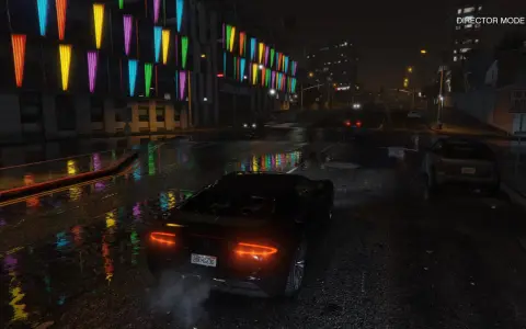 Nocna jazda w GTA 5 z ray tracingiem. Deszcz odbija kolorowe światła neonów od budynku na mokrej ulicy.