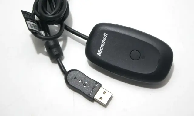 Adapter USB do pada Xbox 360. Dowiedz się, jak podłączyć pada Xbox do PC za pomocą tego akcesorium.