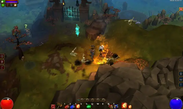 Gracz w grze typu hack and slash walczy z szkieletami w płomieniach.