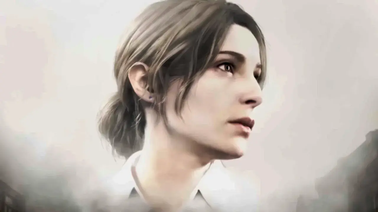 Maria z Silent Hill 2, zamyślona, w otoczeniu mgły.